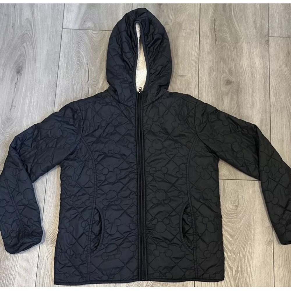 Disney Parks Women’s Mickey Mouse Black Quilter Puffer Hooded Sherpa Jacket